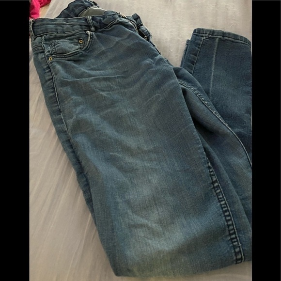H&m Blue Jeans - Picture 1 of 9